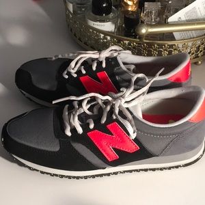 New Balance 420 Size 7!